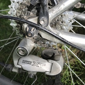 2004 Specialized Rockhopper Women's Silver, gray or bare metal