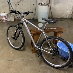 Norco Bikes Nitro Silver, gray or bare metal
