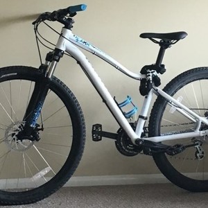 2015 Specialized Jynx White