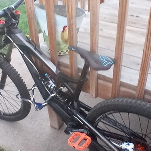 2016 YT Tues Black and Silver, gray or bare metal