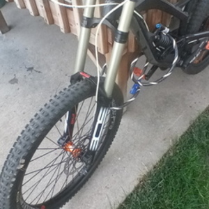 2016 YT Tues Black and Silver, gray or bare metal