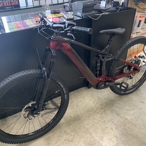 2021 Trek Rail 7 E-MTB Silver, gray or bare metal and Red