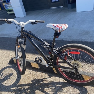 2014 Kustom Kruiser Steel frame Black, Red, and White