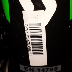 SCOTT Medium 750 Black and Green