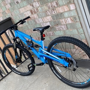 2017 Diamondback Atroz Blue