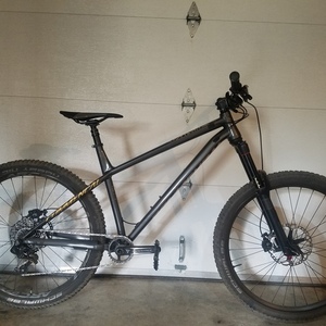 2019 Commencal Bikes Meta HT Silver, gray or bare metal
