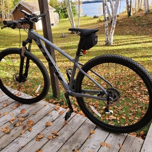 2020 Trek Marlin 7 Silver, gray or bare metal