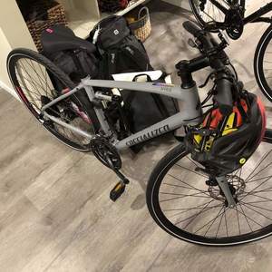 2018 Specialized Sirrus Silver, gray or bare metal