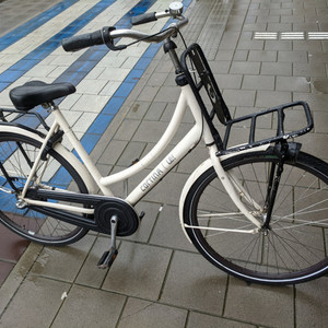 Cortina Cycles U4 White