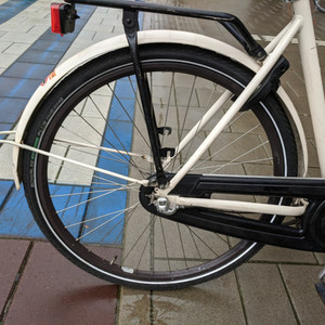 Cortina Cycles U4 White