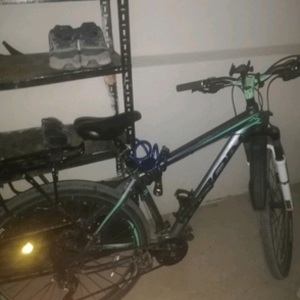 2018 Kron 29 Black and Green