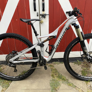 2016 Specialized Stumpjumper Rhyme FSR Silver, gray or bare metal