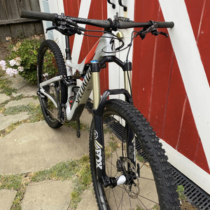 2016 Specialized Stumpjumper Rhyme FSR Silver, gray or bare metal