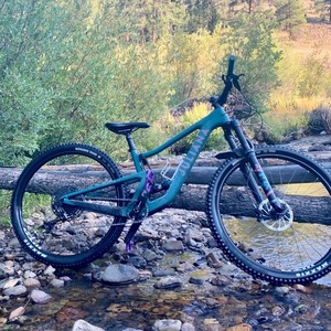 2020 Juliana Bicycles Joplin carbon C Green