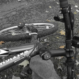 2007 Raleigh mojave 4.0 Blue and Silver or Gray