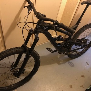 2017 YT Capra Silver, gray or bare metal