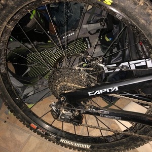 2017 YT Capra Silver, gray or bare metal