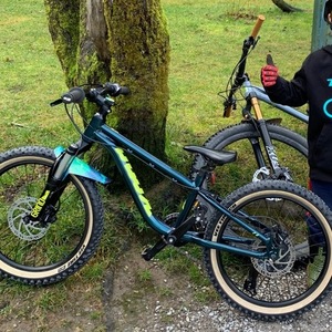 2020 Kona Honzo Silver, gray or bare metal