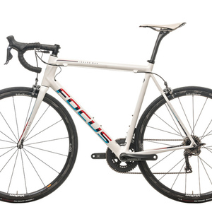 2018 Focus Izalco Max White