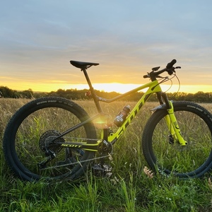 2020 SCOTT Spark TC World Cup Yellow or Gold and Black