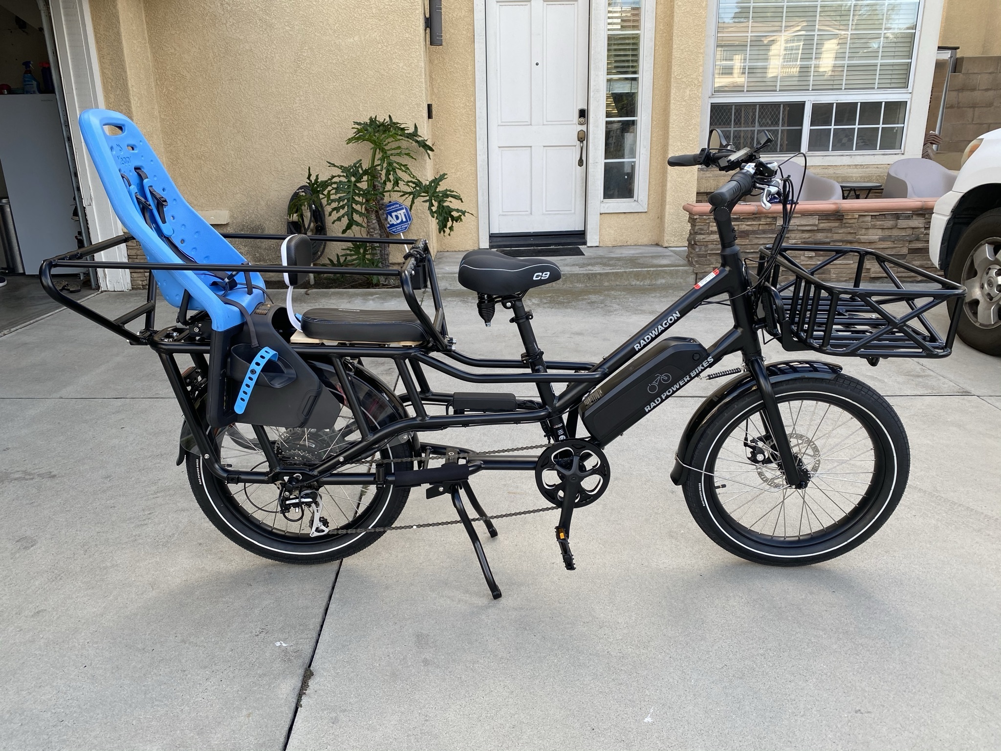 2020 Rad Power Bikes 24" RAD WAGON LE cargo bike (rear storage)