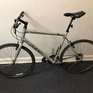 2017 Felt Felt Verza Speed 50 - 61 cm Silver, gray or bare metal