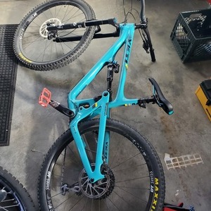 2019 Yeti SB150 Blue