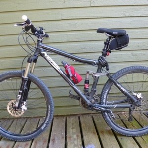 2010 Norco Bikes Faze 2 Black and White