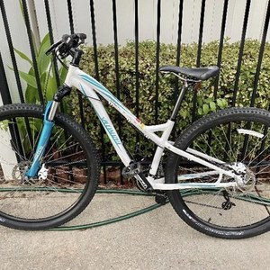 2011 Specialized Myka HT Disc White