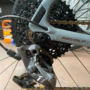 2019 Giant Revolt Advanced Silver, gray or bare metal