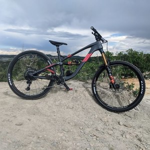 2020 Guerrilla Gravity Gnarvana Black and Red