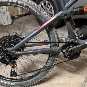 2020 Guerrilla Gravity Gnarvana Black and Red