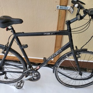 2009 Trek 7.5 FX Black