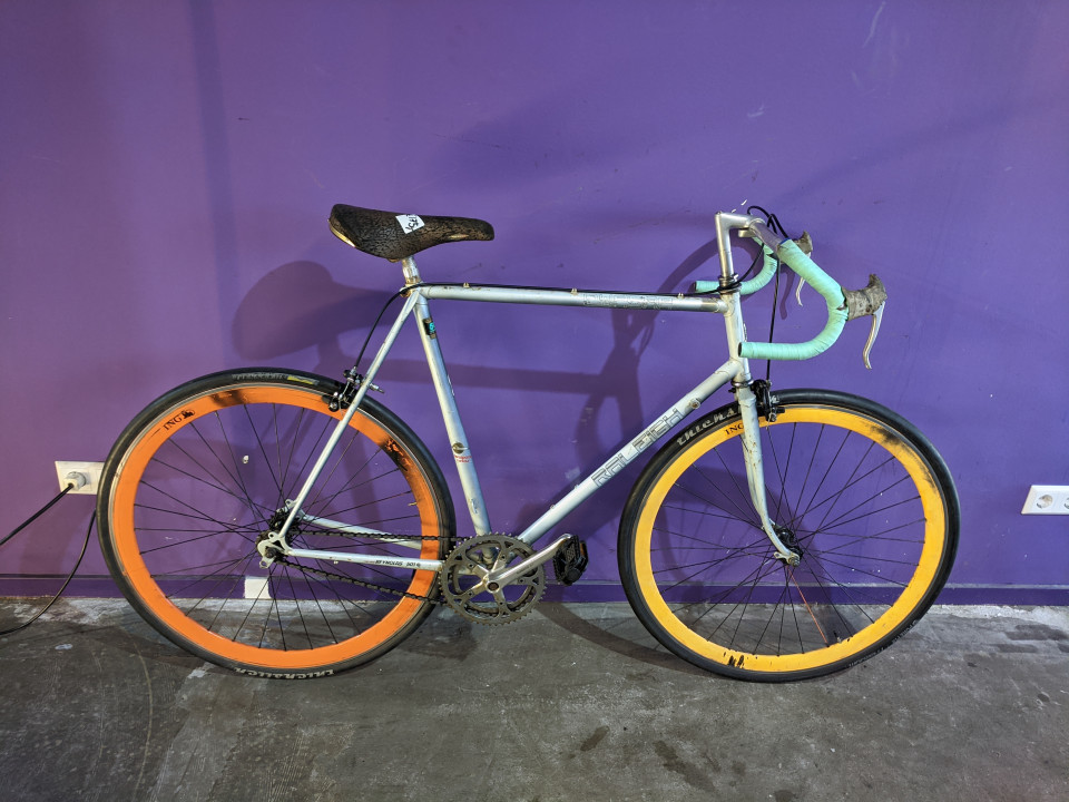 giant quasar road bike value