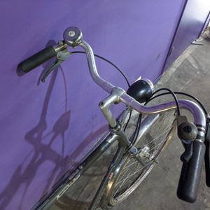 Sparta Silver, gray or bare metal