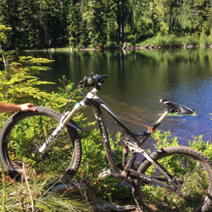 2014 Trek Remedy 8 27.5/650b Black and White