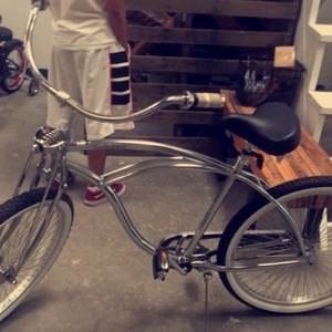 Firmstrong beach cruiser 26" Silver or Gray