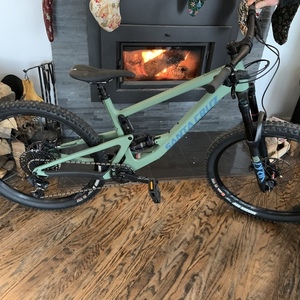 2020 Santa Cruz Bronson C Green