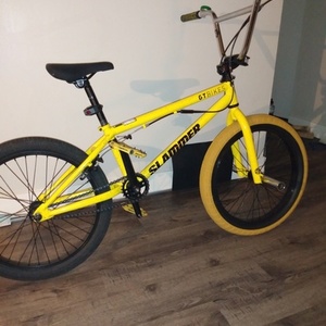 2020 GT Bicycles Gt slammer Yellow or Gold