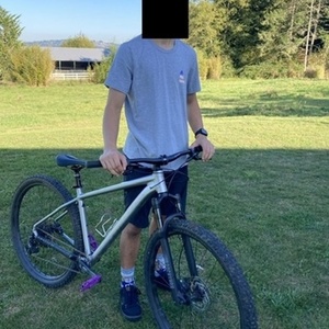 2021 Specialized Rockhopper Expert 29 Silver, gray or bare metal