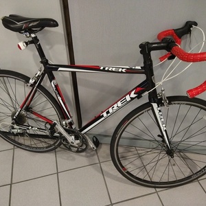2014 Trek 1.2 Alpha Black, Red, and White