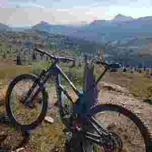 2018 Santa Cruz Hightower LT C Silver, gray or bare metal