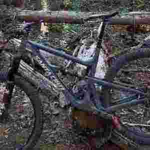 2018 Santa Cruz Hightower LT C Silver, gray or bare metal