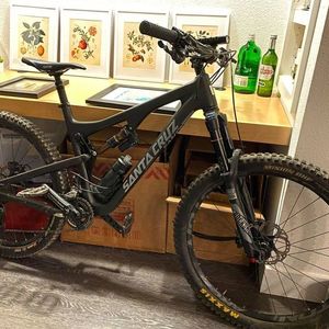 Santa Cruz Bronson CC Black