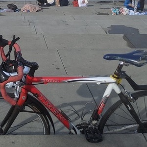 Trek 2100 Red