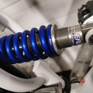 2017 CCM APEX 26IN Full Suspension Dual Disc White and Blue