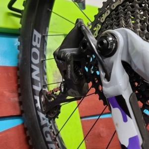 2019 Trek Fuel 8 Silver, gray or bare metal and Purple