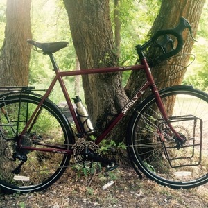 2015 Surly Disc Trucker 700 + Brooks B17 Imperial Red
