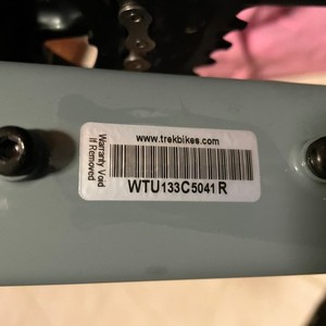 2020 Trek Checkpoint AL4 Silver, gray or bare metal and Red
