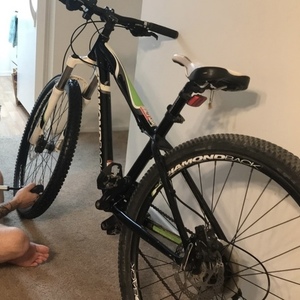 2014 Diamondback Lux Sport Black